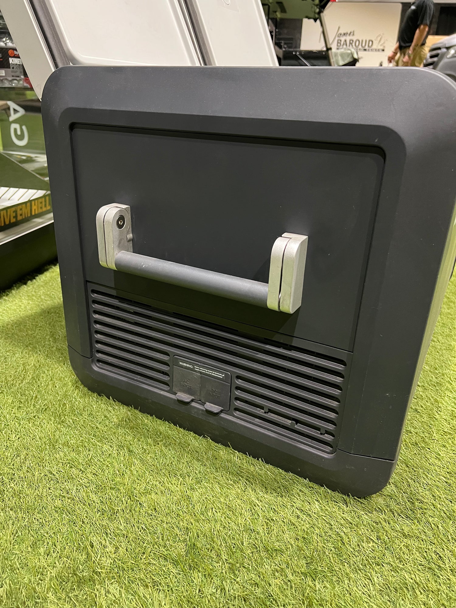 TOUGH & TESTED Dometic CFX3 75L Cooler