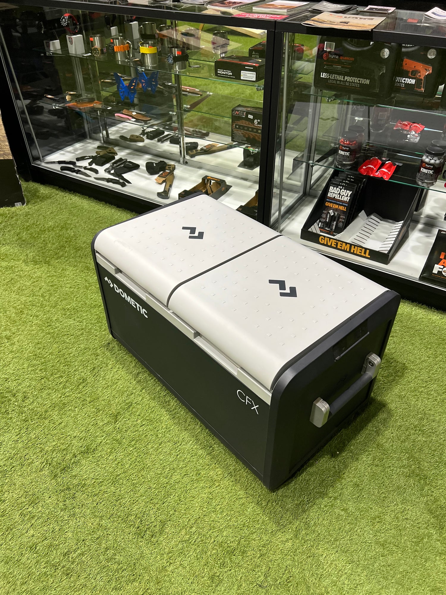 TOUGH & TESTED Dometic CFX3 75L Cooler