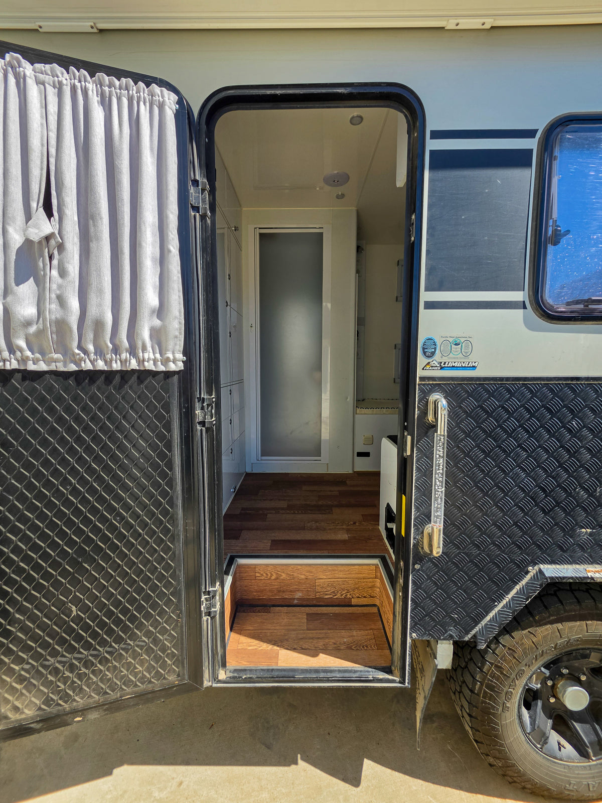 2022 MDCC XTT 16HR Trailer - Preowned