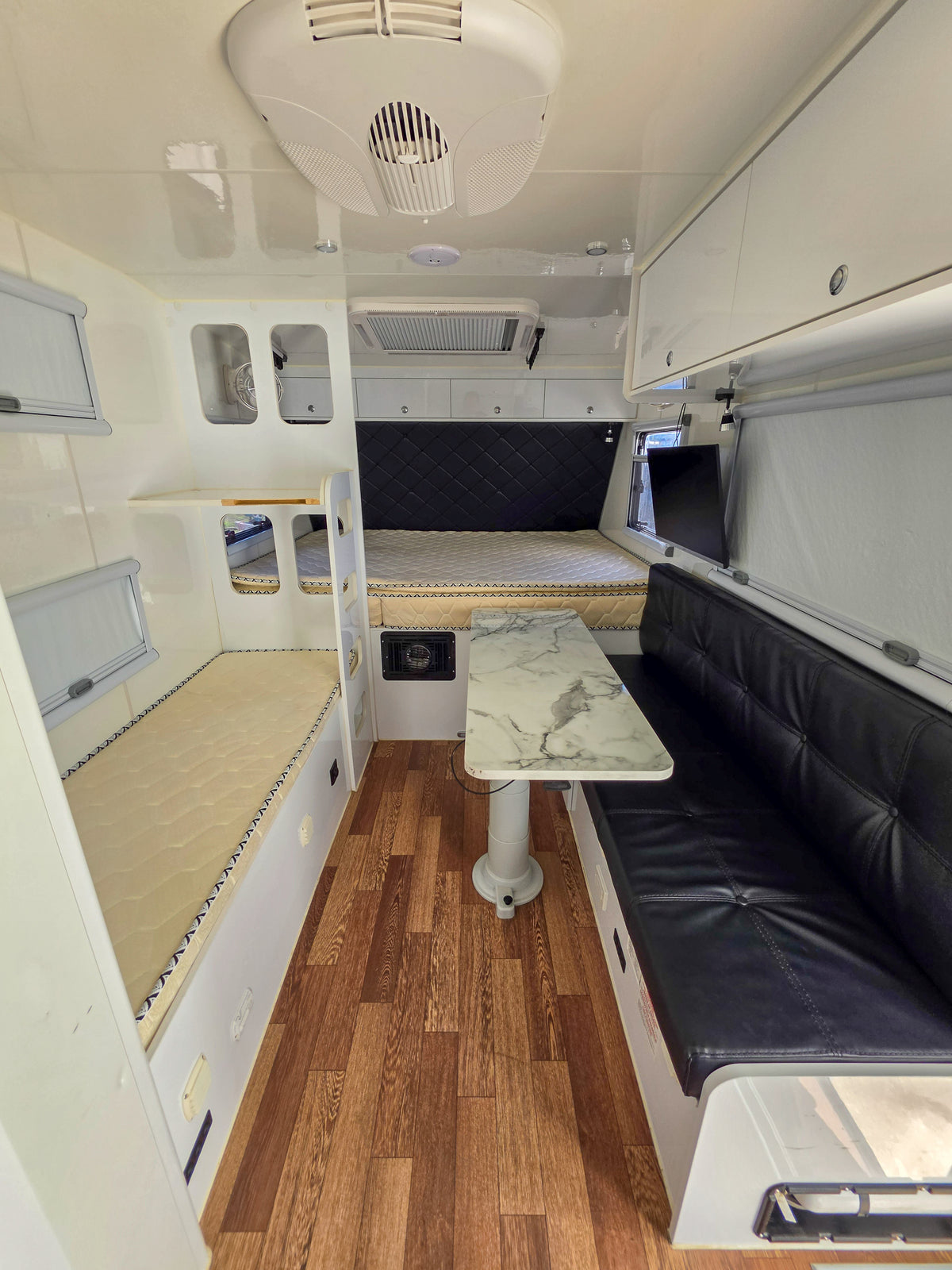 2022 MDCC XTT 16HR Trailer - Preowned
