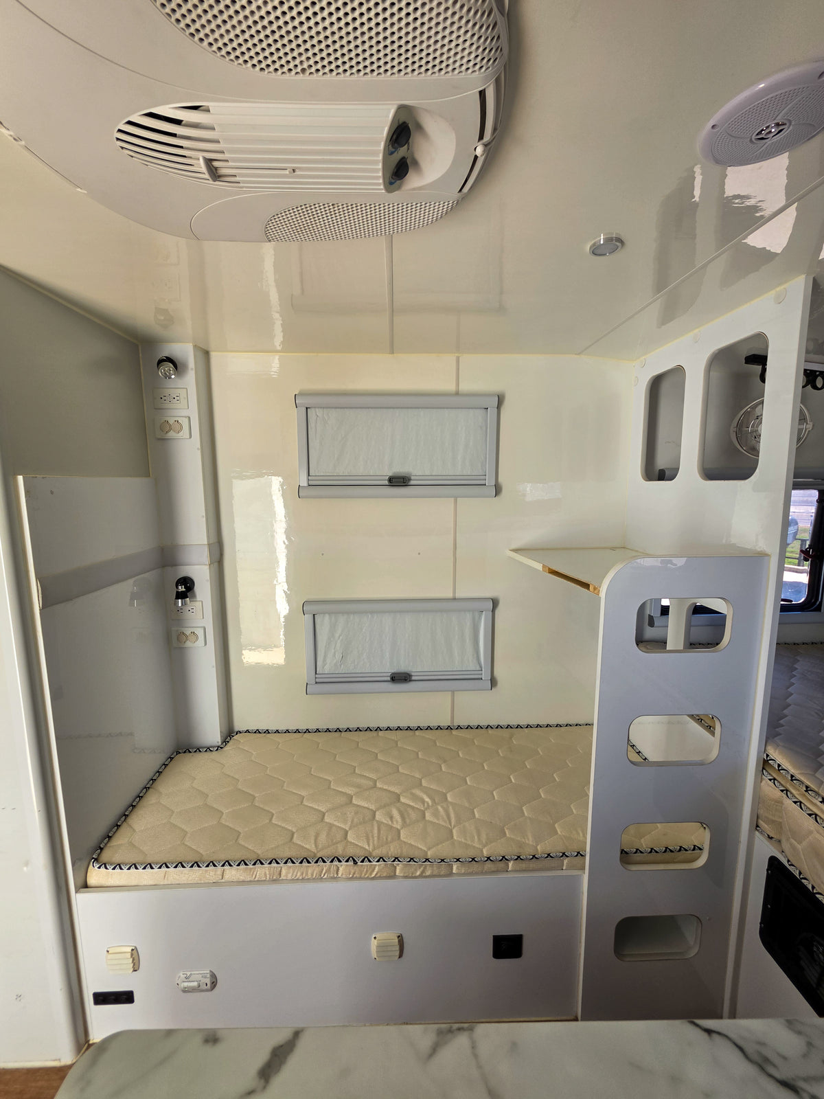 2022 MDCC XTT 16HR Trailer - Preowned