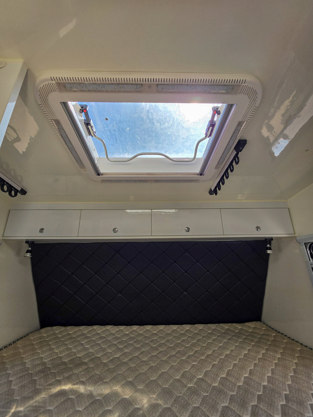 2022 MDCC XTT 16HR Trailer - Preowned