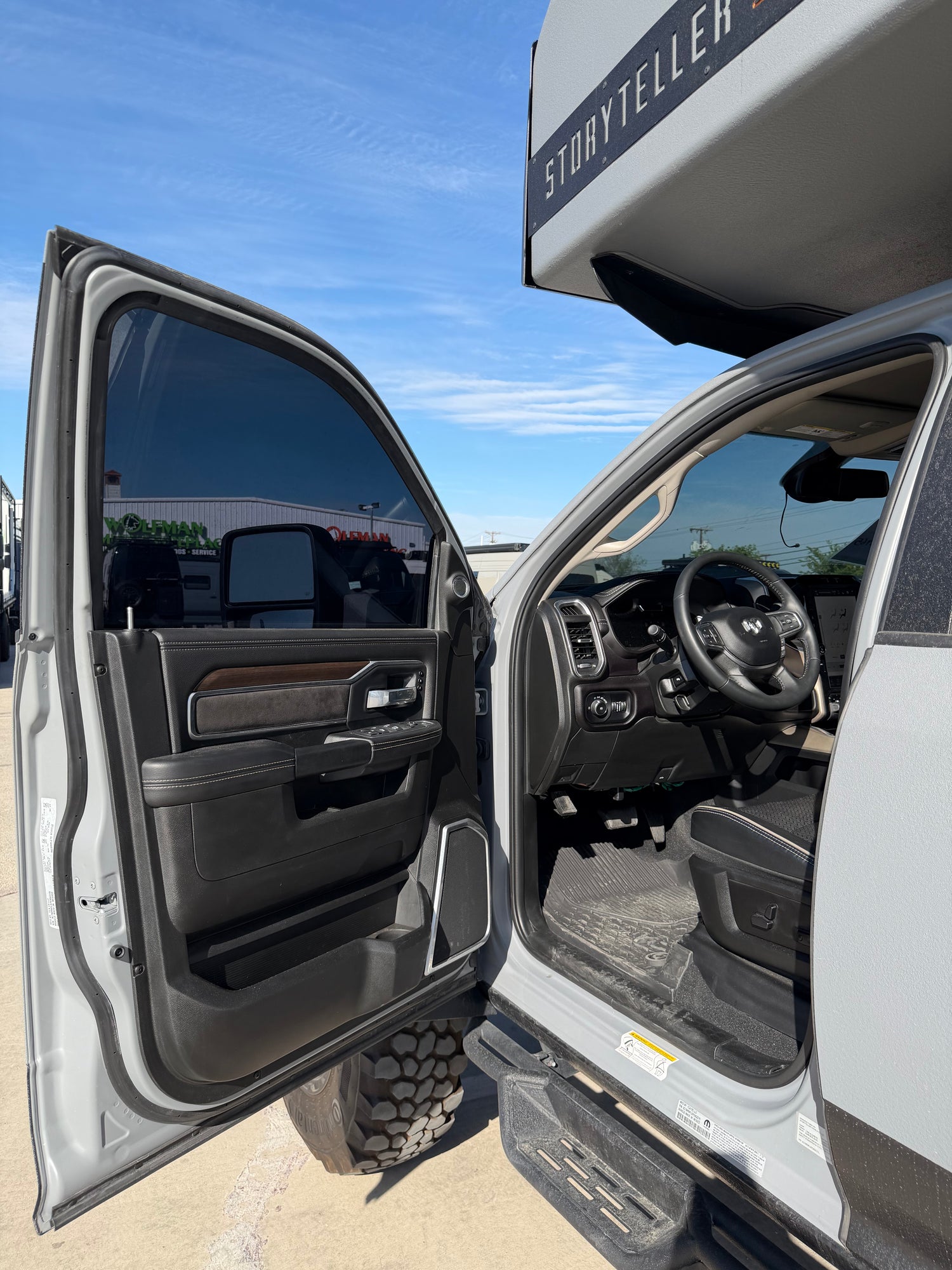 2024 Storyteller Hilt - Preowned