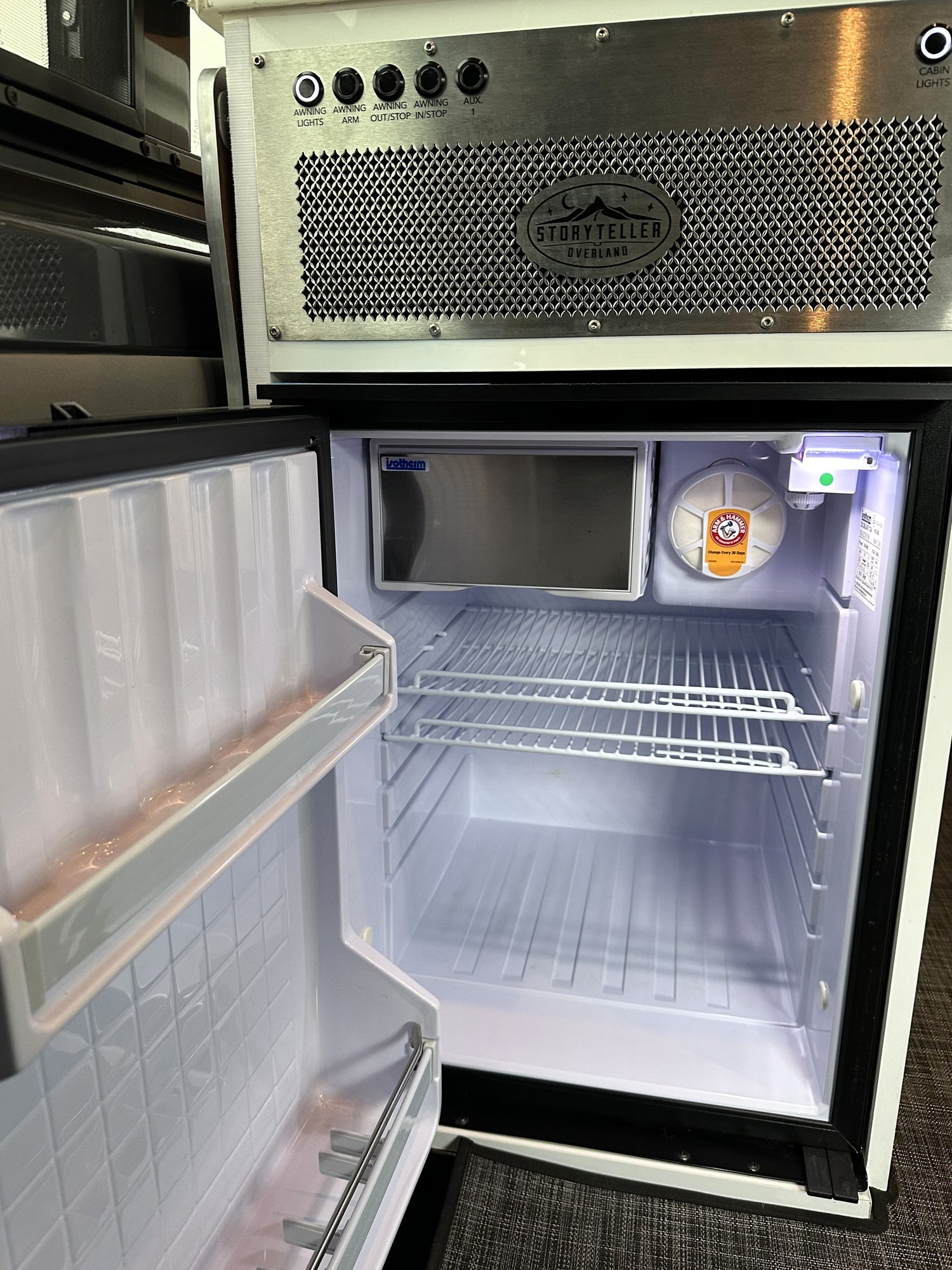 2023 Storyteller Overland Stealth - Van Up Limited Edition - Preowned