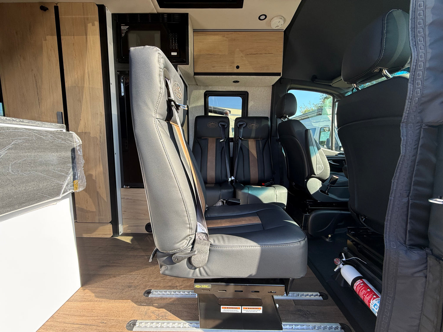 2025 Storyteller Overland Crew Mode 170