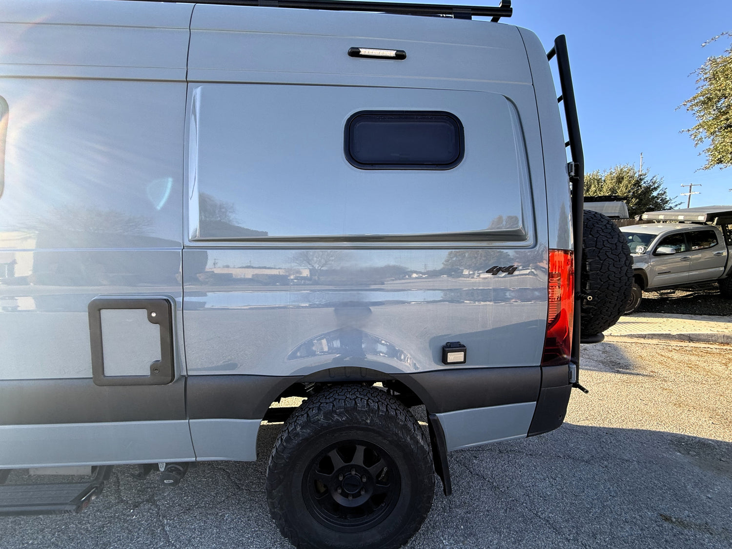 2022 Winnebago Revel 44E - Preowned