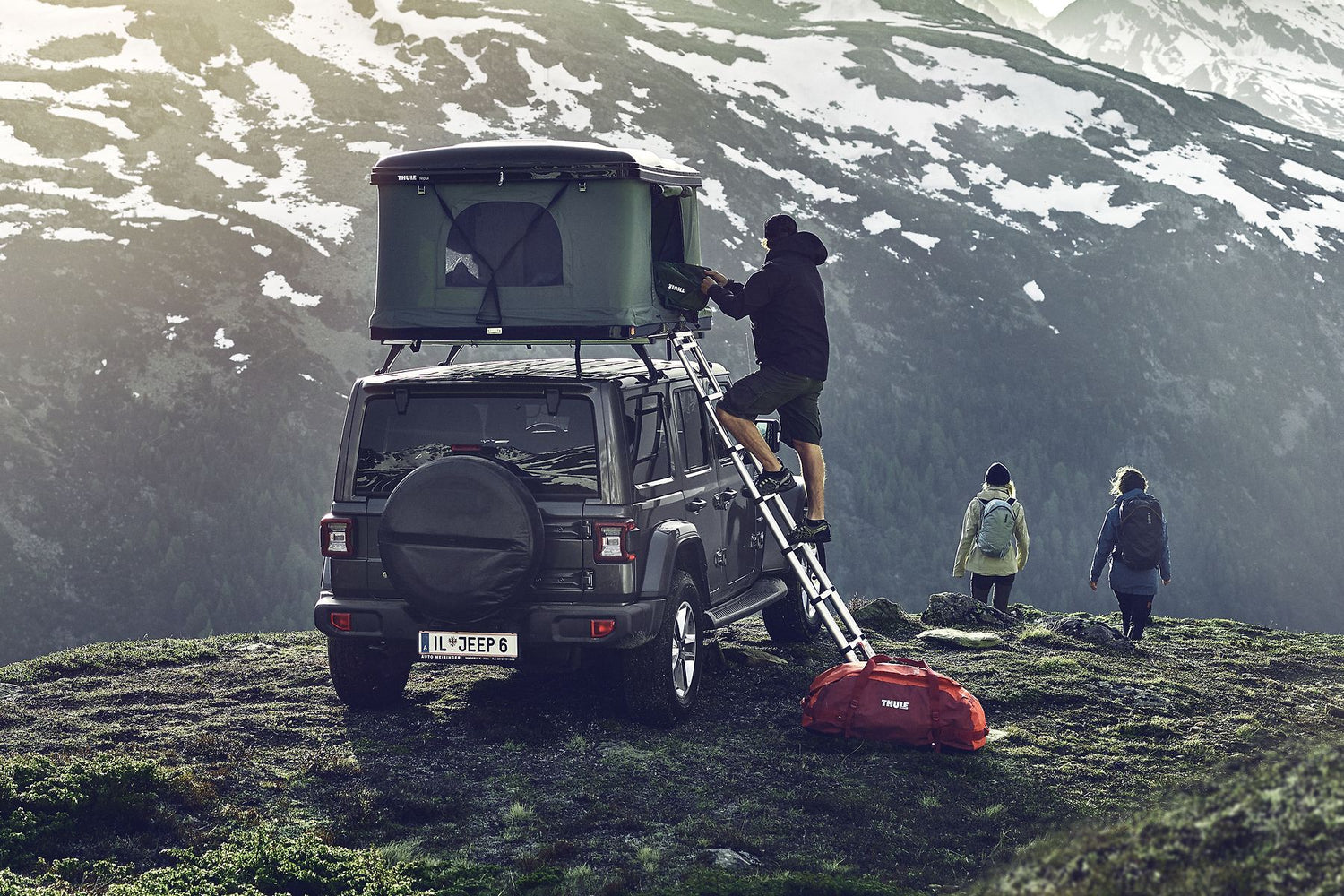 Basin Rooftop Tent by Thule