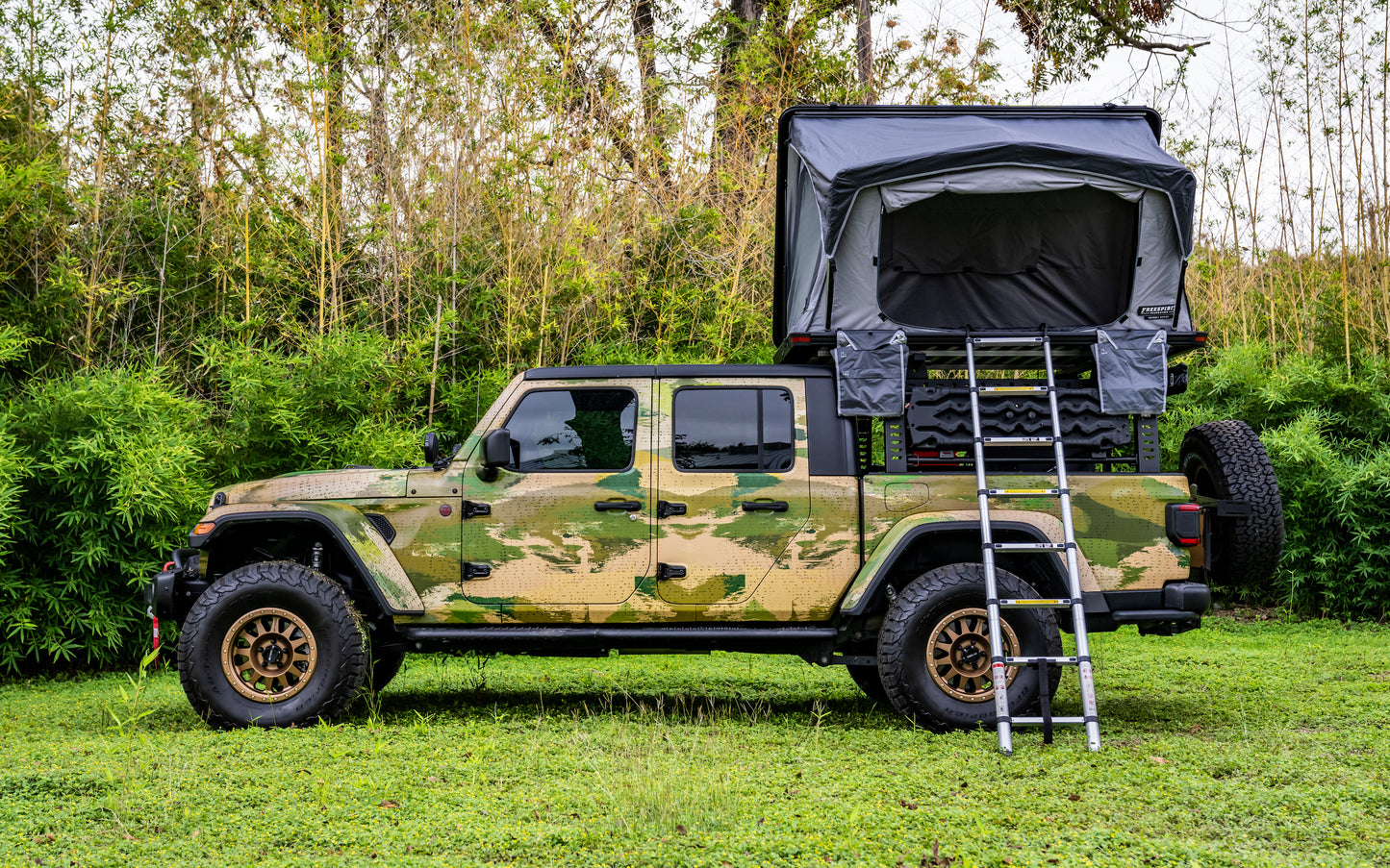 卖！！！ 2020 Jeep Gladiator Rubicon，Leif Podhajský 版